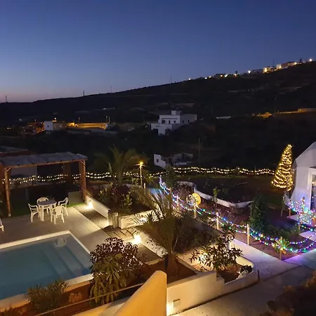 Domes1 Tenerife, Lujo Con El Encanto De Acampar ラグジュアリーテント
